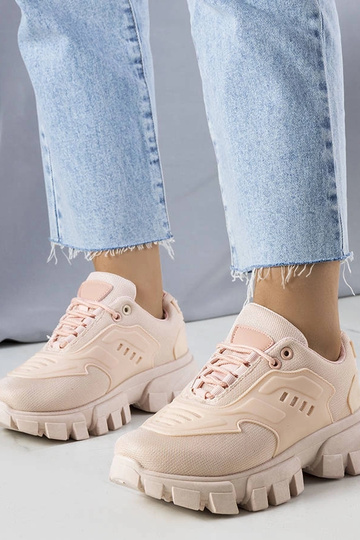 Zapatillas rosas con una enorme suela Inez 2