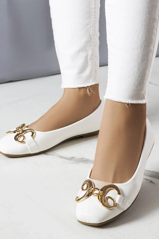 Las bailarinas blancas de punta... Las bailarinas blancas de punta...