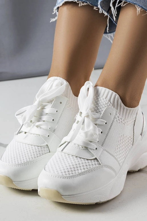 Zapatillas deportivas blancas con...