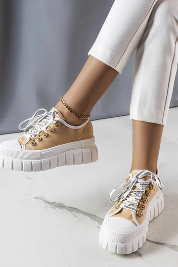Zapatillas de plataforma Toni en color beige 2