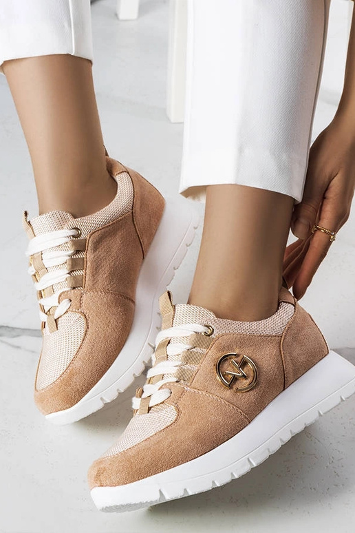 Zapatillas deportivas color arena con...