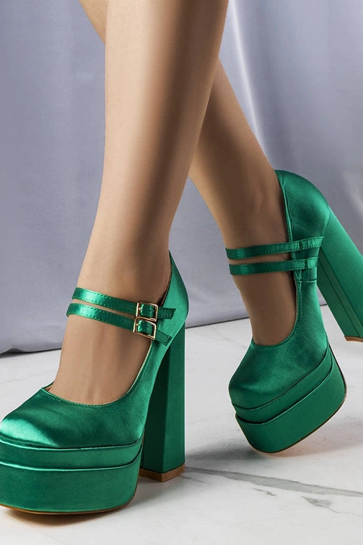 Zapatos de tacón alto verdes de Lynn