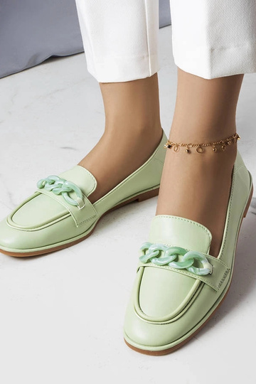 Mocasines con cadena Bobbie de color verde