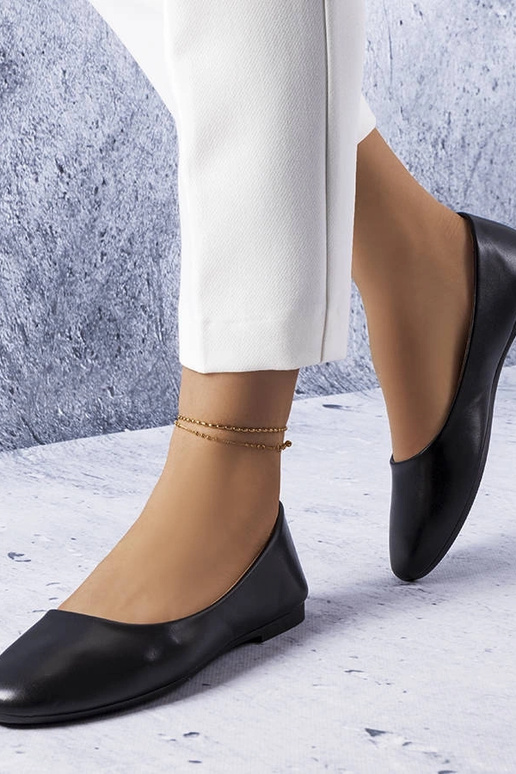 Bailarinas negras con plantilla de... Bailarinas negras con plantilla de...