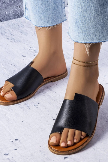 Chanclas negras con caña irregular, "Latourelle"