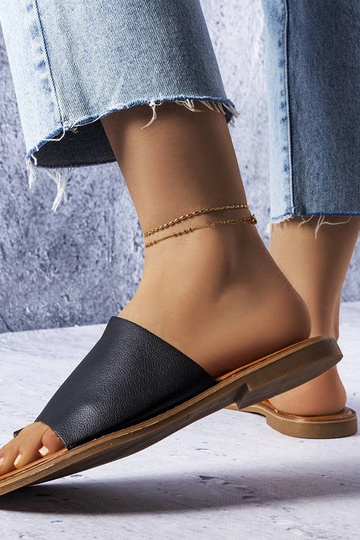 Chanclas negras con caña irregular, "Latourelle" 2