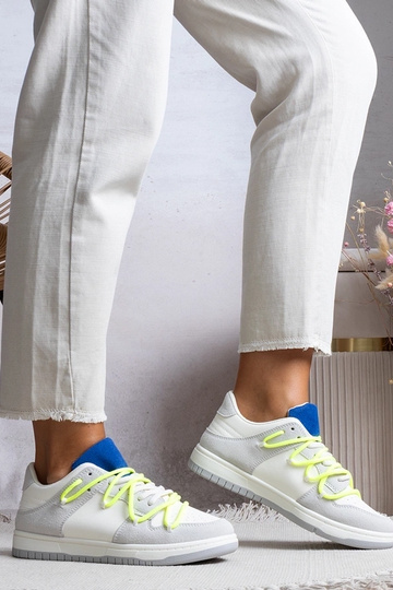 Zapatillas deportivas de mujer grises con cordones neón Arcobaleno