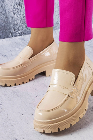 Zapatos Phaneuf de charol beige