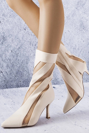 Botines color arena con...