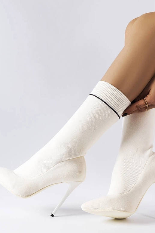 Botas blancas con tacón alto de...