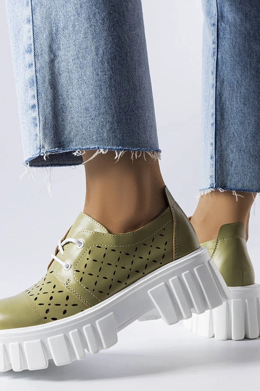 Zapatos Camus gruesos calados en verde