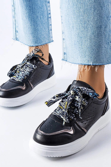Zapatillas deportivas negras con lazo Pryor 2