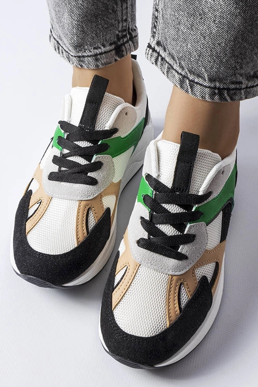 Zapatillas deportivas negras de... Zapatillas deportivas negras de...