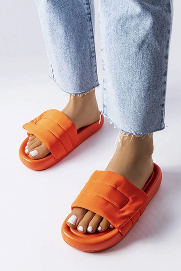 Chanclas con velcro color naranja Aleron