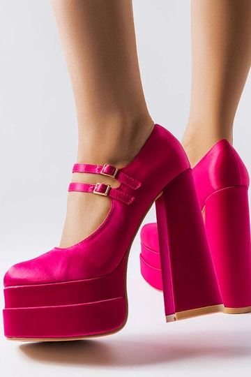 Zapatos de tacón alto color... 2