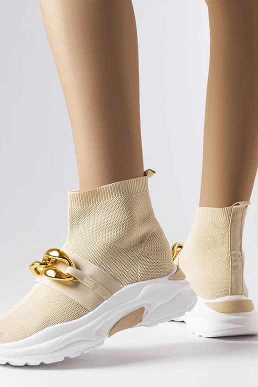 Zapatillas deportivas con cadena...