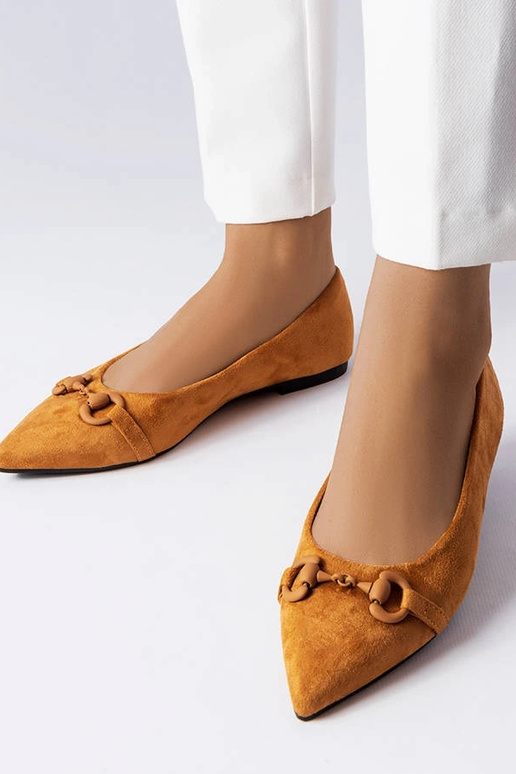 Bailarinas marrones de punta...