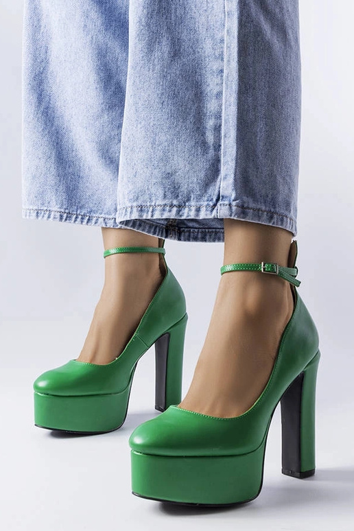 Zapatos de tacón alto verdes de Hervé