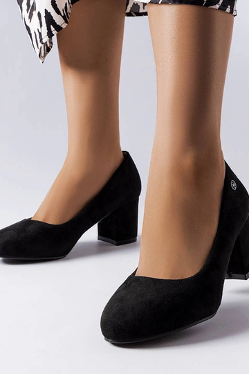 Zapatos de salón elegantes...