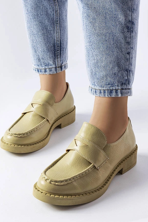 Mocasines elegantes de piel verde con...