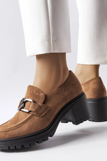 Tacones marrones con... 2