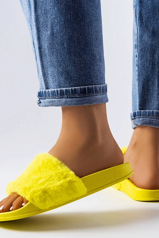 Chanclas de piel amarilla Raffaele