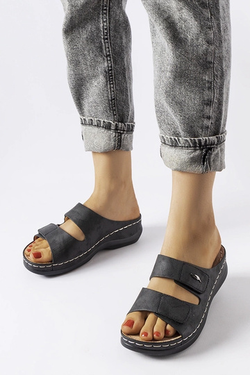 Zapatillas negras con...