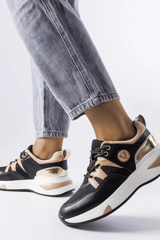 Zapatillas Vinceza negras y doradas