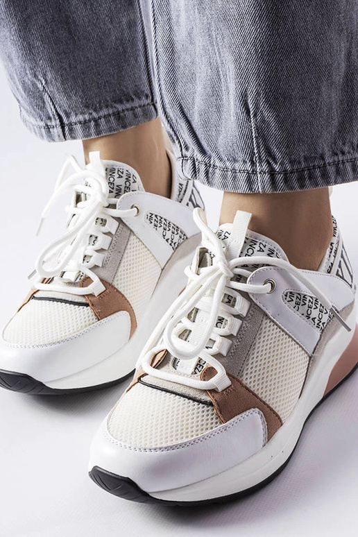 Zapatillas blancas y rosas Vinceza