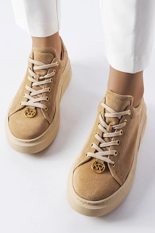 Zapatillas deportivas de gamuza color... Zapatillas deportivas de gamuza color...