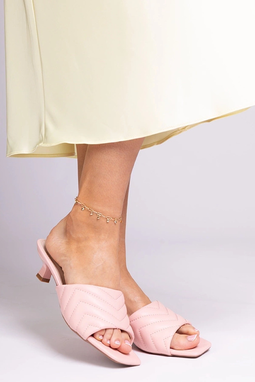 Zapatillas rosas de tacón bajo, "Launay"