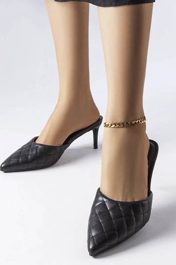 Zapatos negros acolchados sin cordones con tacón de aguja de Lambert 2