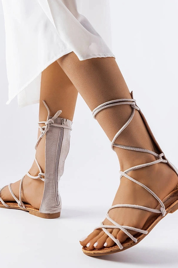 Sandalias de tiras altas de... 2