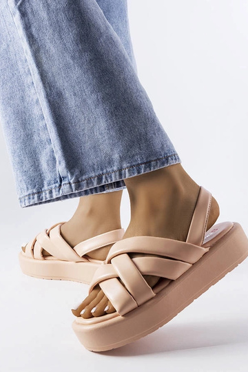 Sandalias de plataforma con forma de herradura en color rosa 2