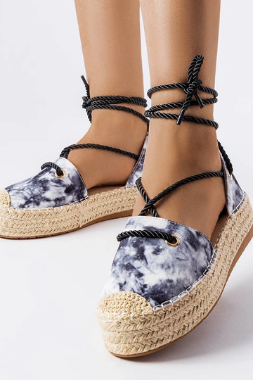 Alpargatas negras de plataforma con cordones y estilo Duffet