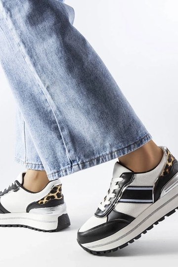 Zapatillas negras con aplicaciones de purpurina Lang 2