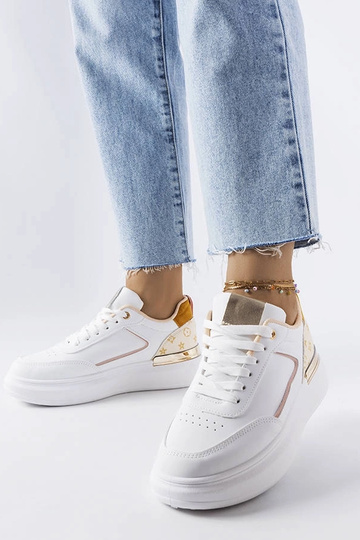Zapatillas blancas con aplicaciones beige Margarita 2