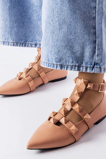 Bailarinas beige con un llamativo cierre Blur