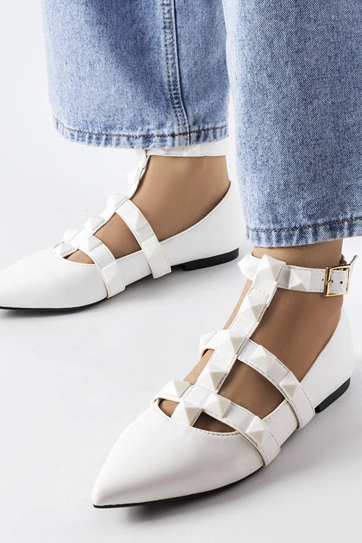 Bailarinas blancas con espectacular... Bailarinas blancas con espectacular...