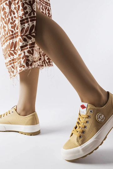 Zapatillas Lee Cooper en color beige LCW-23-44-1655L 2