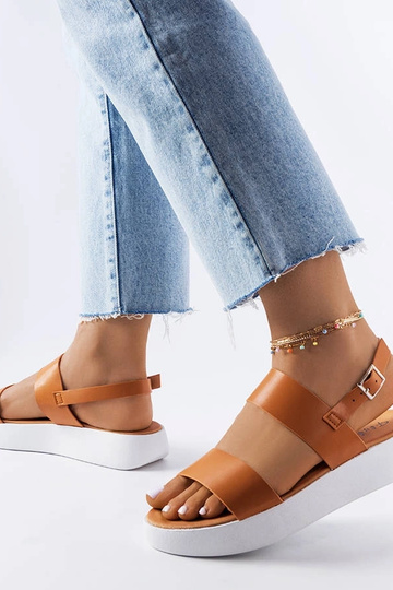 Sandalias de plataforma...