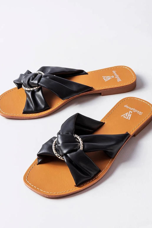 Chanclas Belisarda negras elegantes