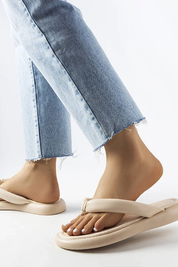 Chanclas Smithfield beige con suela gruesa