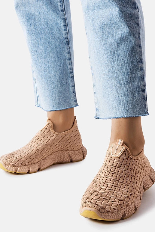 Zapatillas deportivas beige Obenor... Zapatillas deportivas beige Obenor...