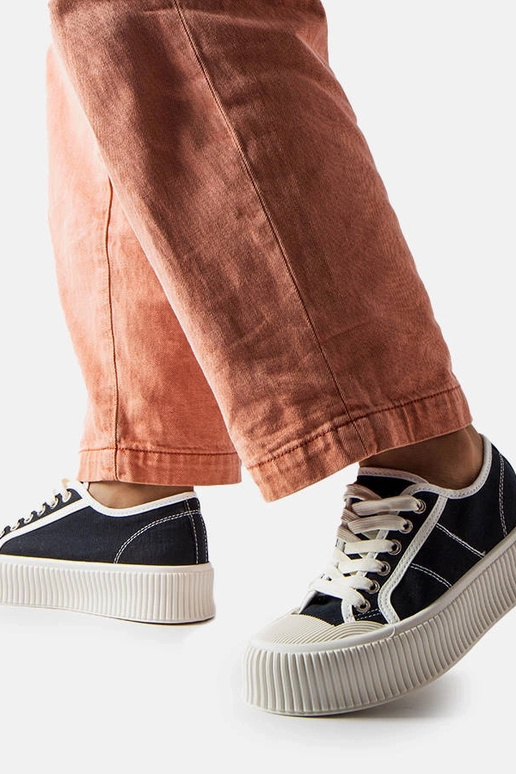 Zapatillas de plataforma Castanthei... Zapatillas de plataforma Castanthei...