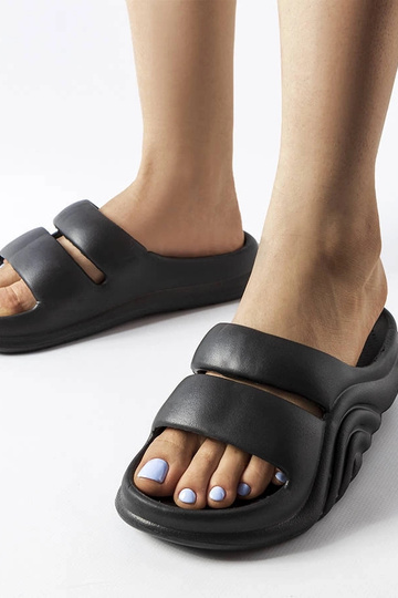 Chanclas Geneve de goma negra 2