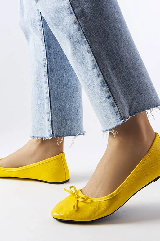 Bailarinas amarillas con lazo,...