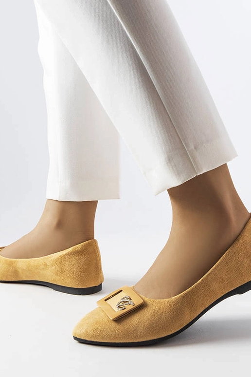 Bailarinas beige decoradas con... Bailarinas beige decoradas con...