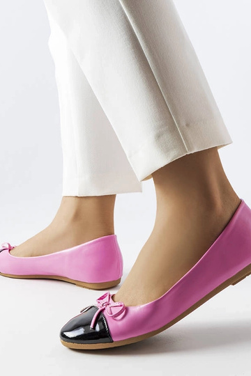 Bailarinas con punta de charol rosa de Despins 2