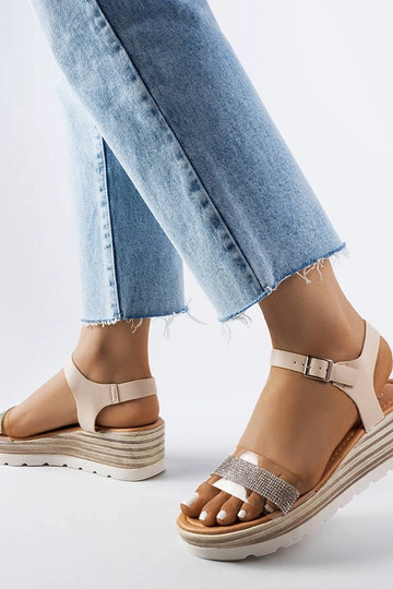 Sandalias de cuña beige de Bussière 2